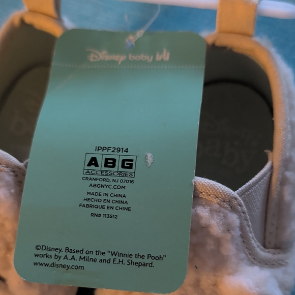 Disney Baby Winnie The Pooh Bear Slippers - Picture 3 of 5